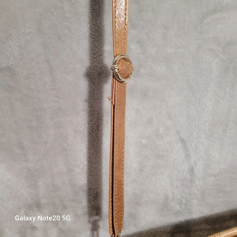 THE SAK Tan Glazed Leather Crossbody Pleated Bag/Purse Zip Top Removable Strap